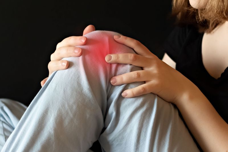 How to Treat Joint Pain Naturally and at Home